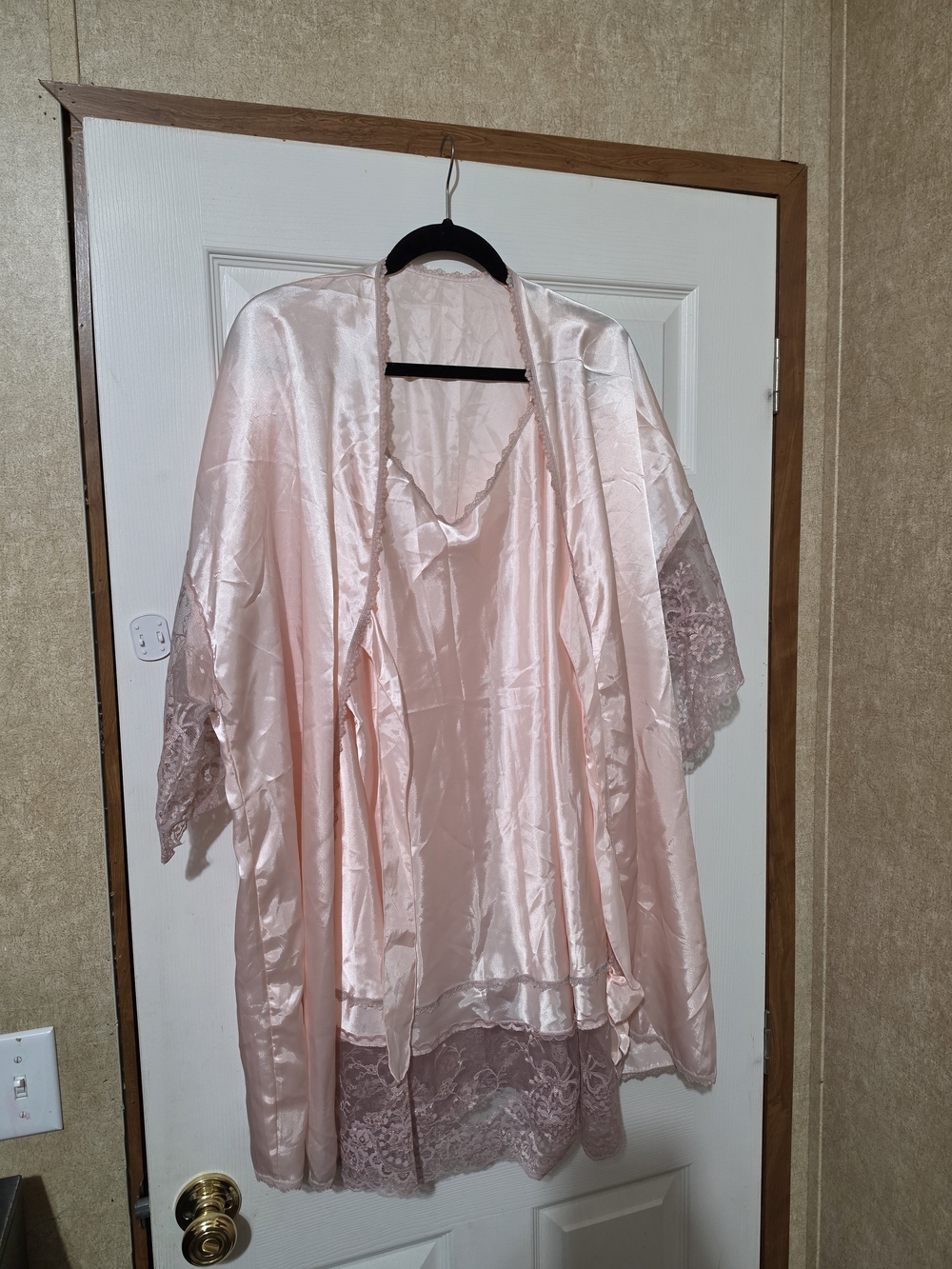 Women's Pale Pink Satin Chemise and Robe Set Sz 3x